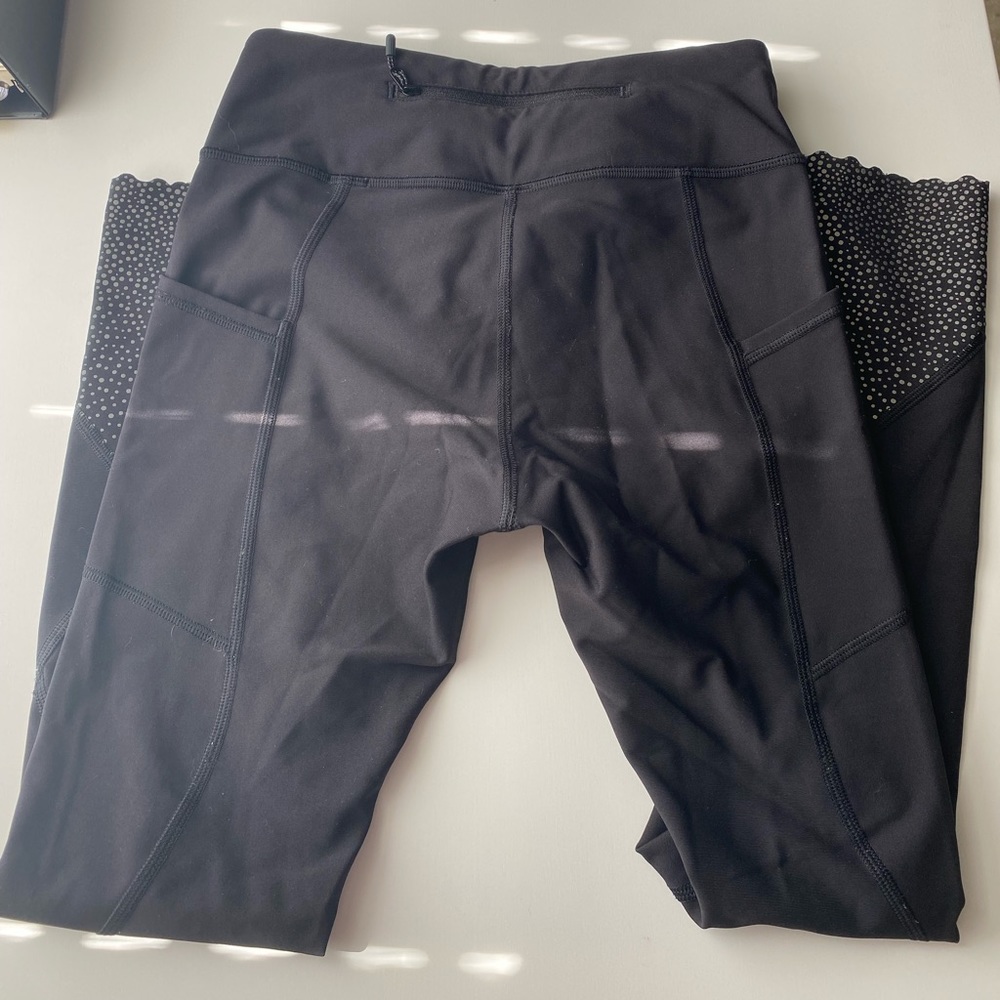 Lululemon Reflecting Leggings, size 2, Perfect condition - Picture 5 of 10